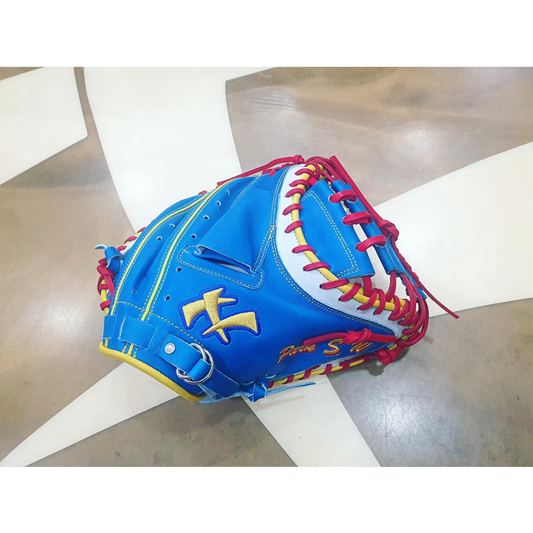 Glove3.jpg
